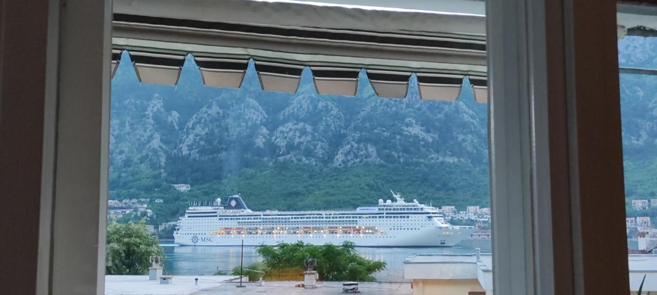 Apartment Oaza Kotor Eksteriør billede