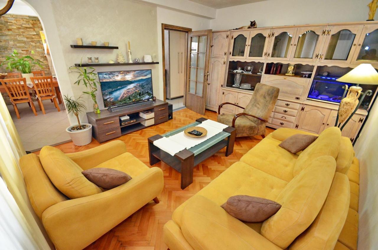 Apartment Oaza Kotor Eksteriør billede