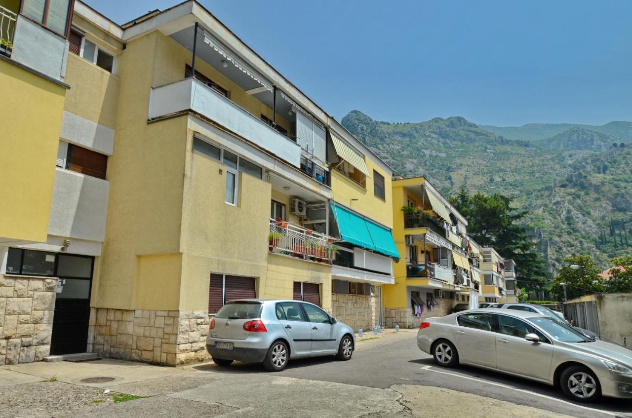 Apartment Oaza Kotor Eksteriør billede