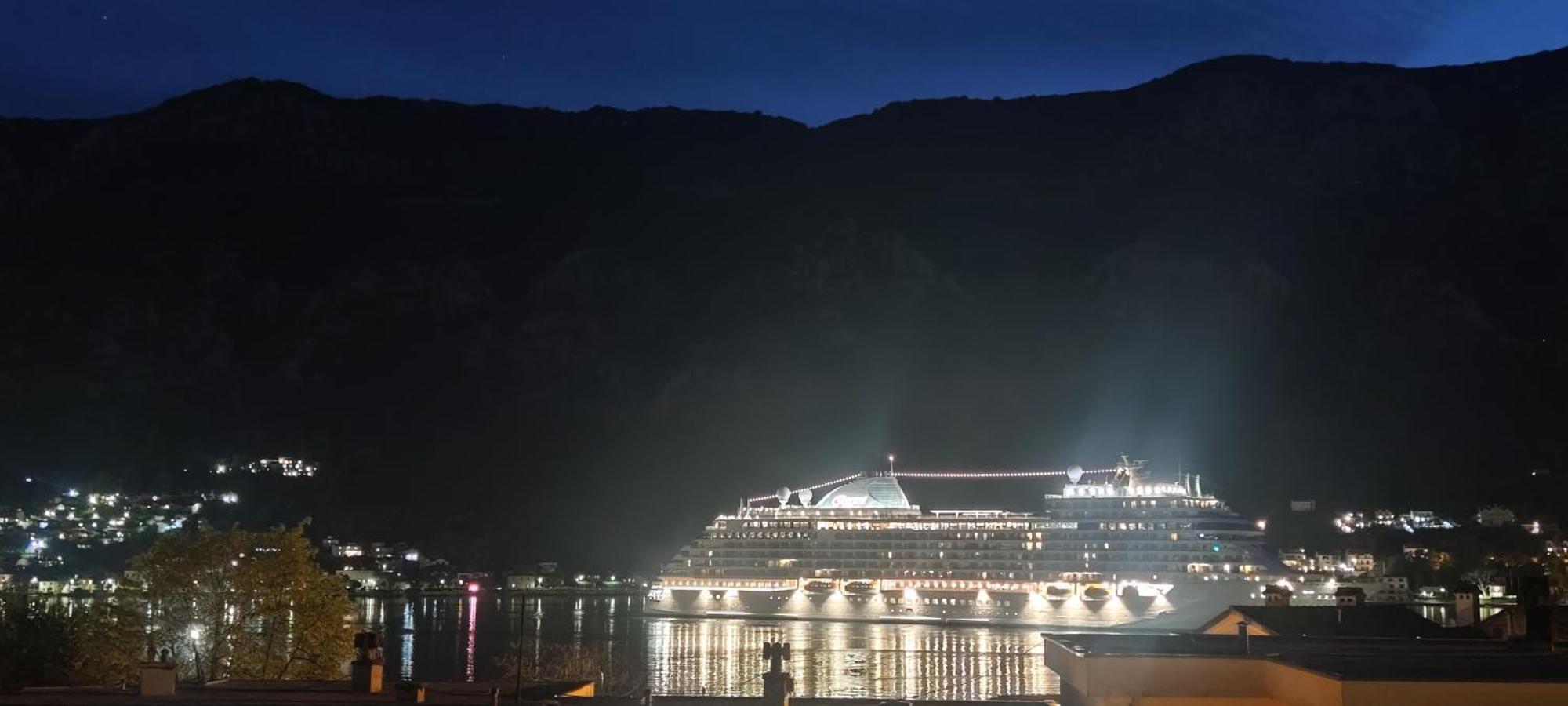 Apartment Oaza Kotor Eksteriør billede