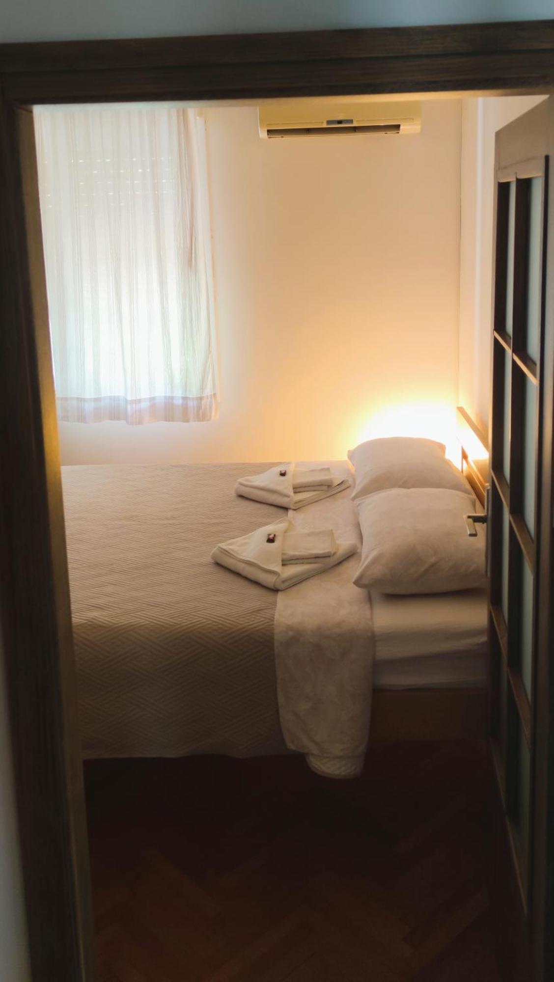 Apartment Oaza Kotor Eksteriør billede